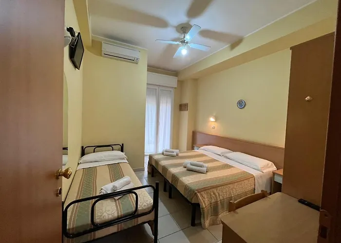 מלון Valparaiso רימיני